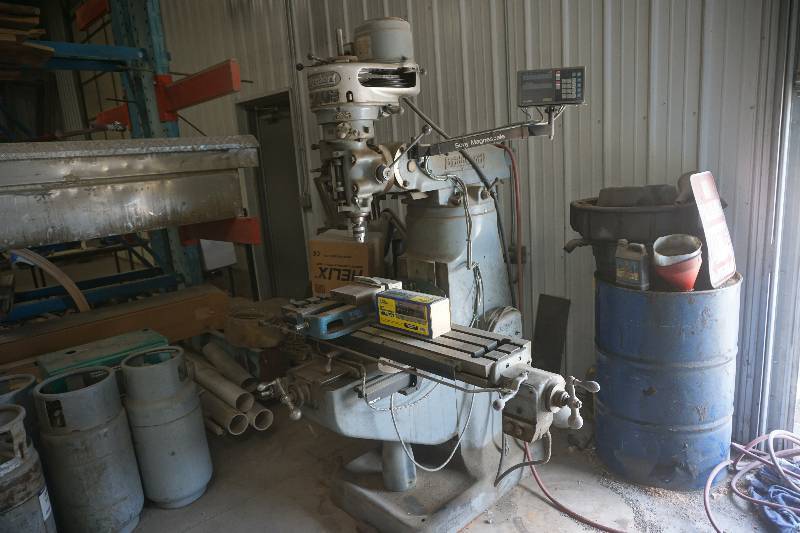 lot 3 image: Bridgeport Model J164900 Heavy Duty Fabrication Mill