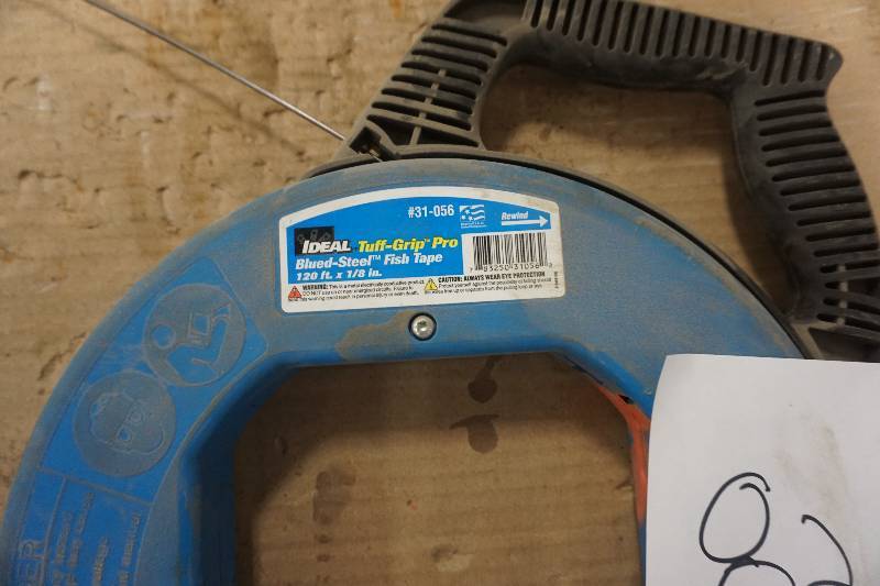 lot 82 image: Ideal Tuff Grip Pro Model H31-056 Blue Steel Fish Tape