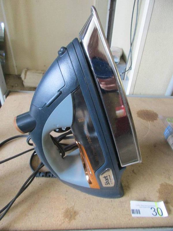 Shark Iron