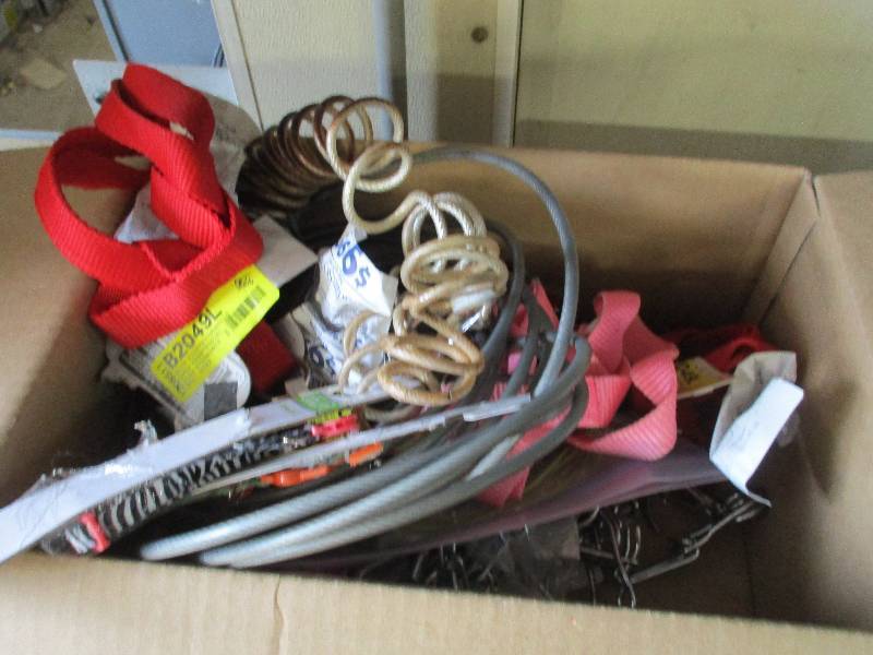 Pet Leashes & Cables