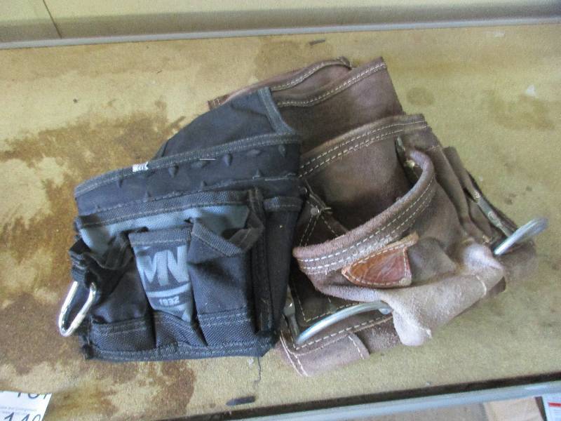 2 Tool pouches