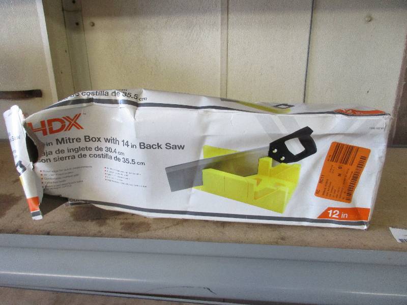 Mitre box & saw