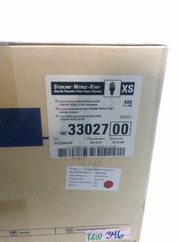 lot 346 image: Kimberly-Clark 33027 Sterling Nitrile Xtra Sterile Powder Free Exam Gloves - Extra Small - 400 Pair