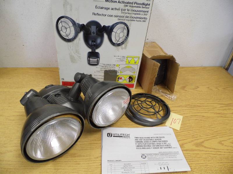 Utitech Motion Activated Flood Light