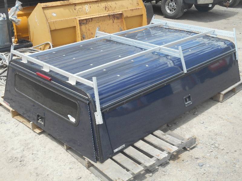 lot 8 image: Unicover Pro Series Navy Blue Conta...