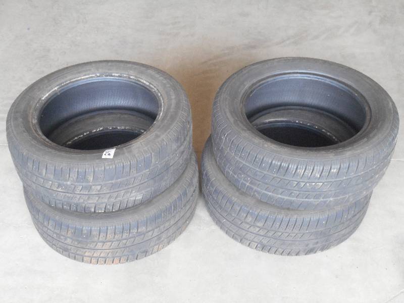 lot 29 image: (4) Mastercraft 2055516 Tires, Fa...