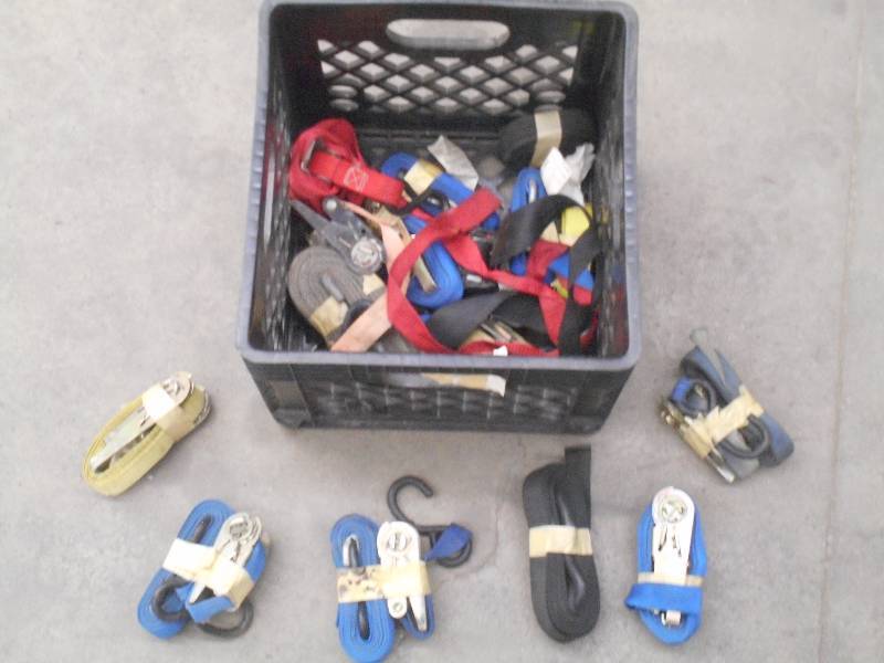 lot 61 image: Crate Of Assorted Ratchet Straps ...