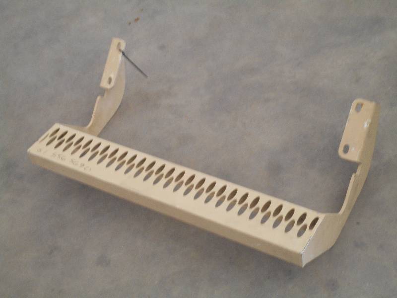 lot 65 image: Unused Military Steel Equipment Ste...