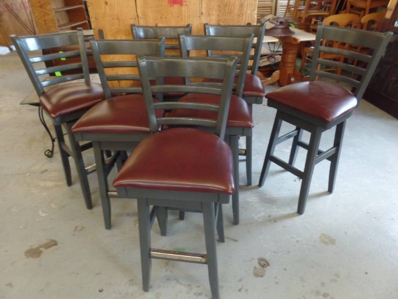 Swivel Bar Stools