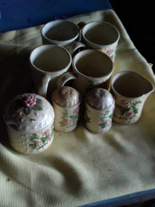 VINTAGE GLASSWEAR