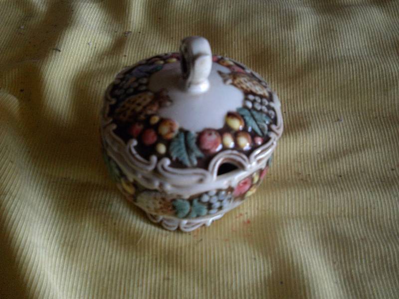 VINTAGE LEFTON SUGAR BOWL