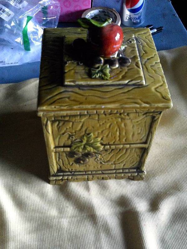 vintage lefton cookie jar