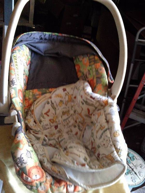 COSCO CAR SEAT
