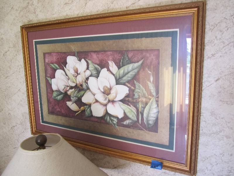 lot 2 image: Floral wall art 28 x 37...