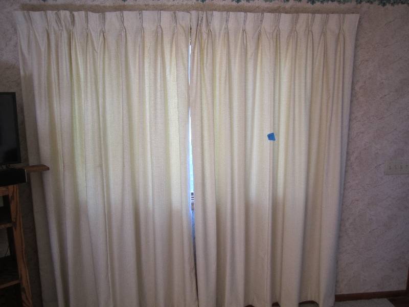 lot 6 image: Set of curtains, buyer should bring...
