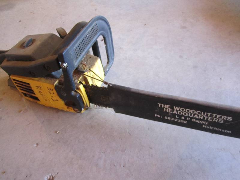 lot 51 image: Mccollogh chain saw 610, electric i...