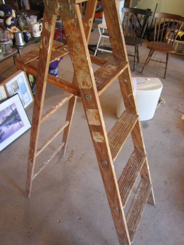 lot 54 image: 5 foot step ladder...