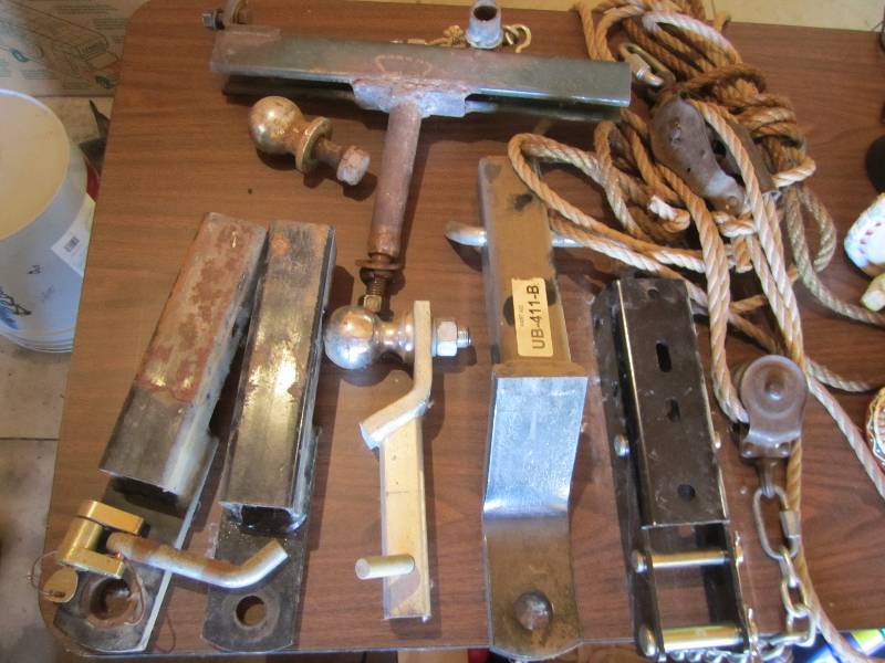 lot 72 image: Lot of trailer hitch and towing sup...