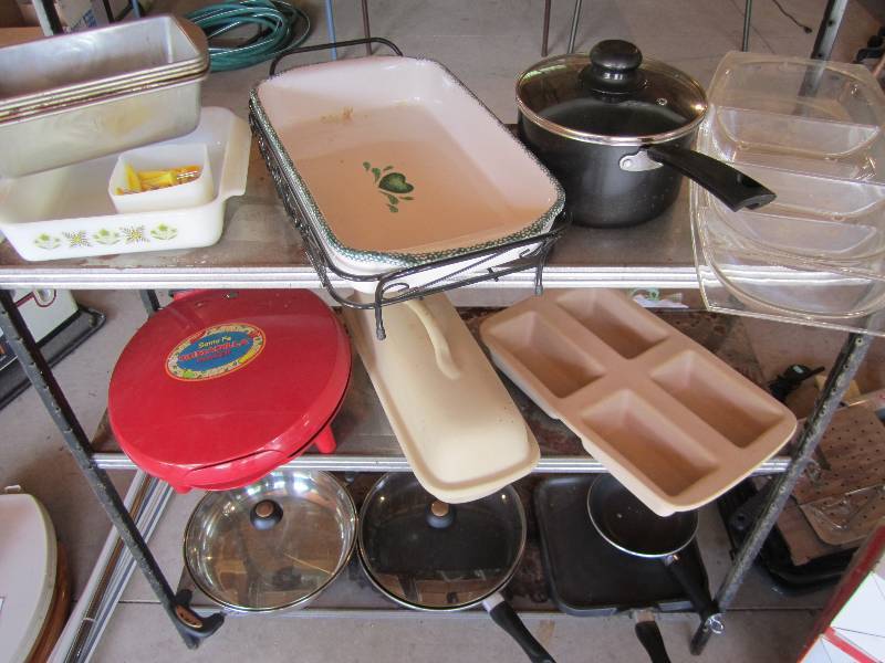 lot 101 image: Lot of kitchen items...