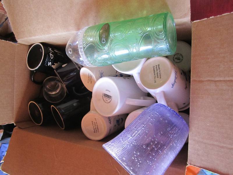 lot 117 image: Lot of coffee mugs and dishes...