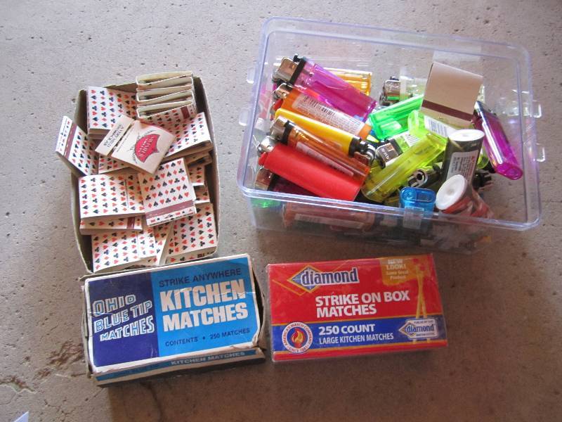 lot 124 image: Lot of lighters...