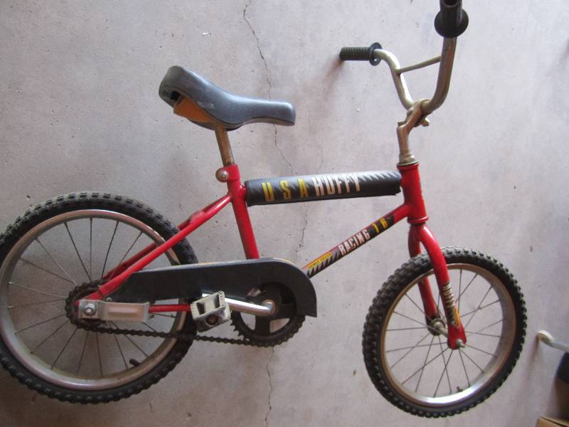 lot 135 image: Huffy bike...