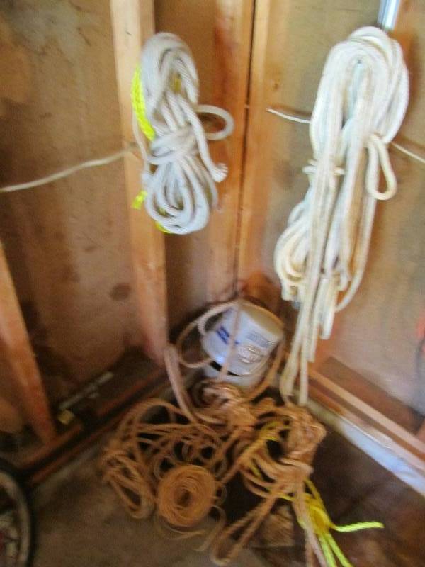 lot 138 image: Various lenghts and types of rope...