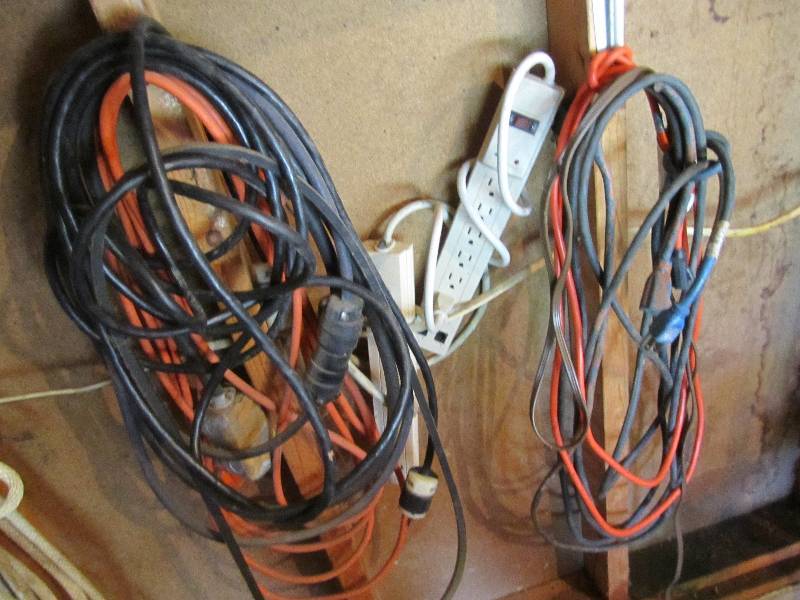 lot 139 image: Lot of extension cords...