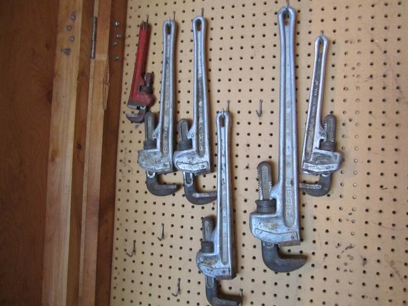 lot 170 image: Lot of pipe wrenches, assorted size...