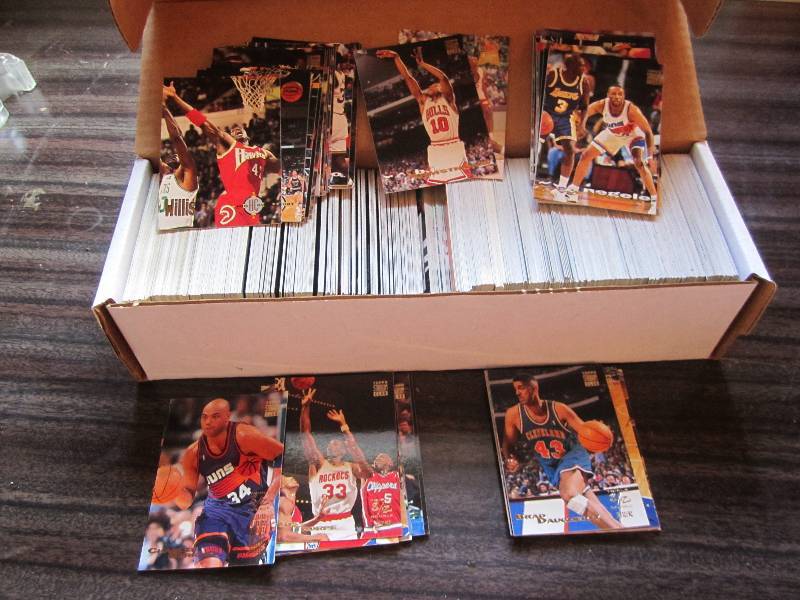 lot 192 image: Box of basketball cards...