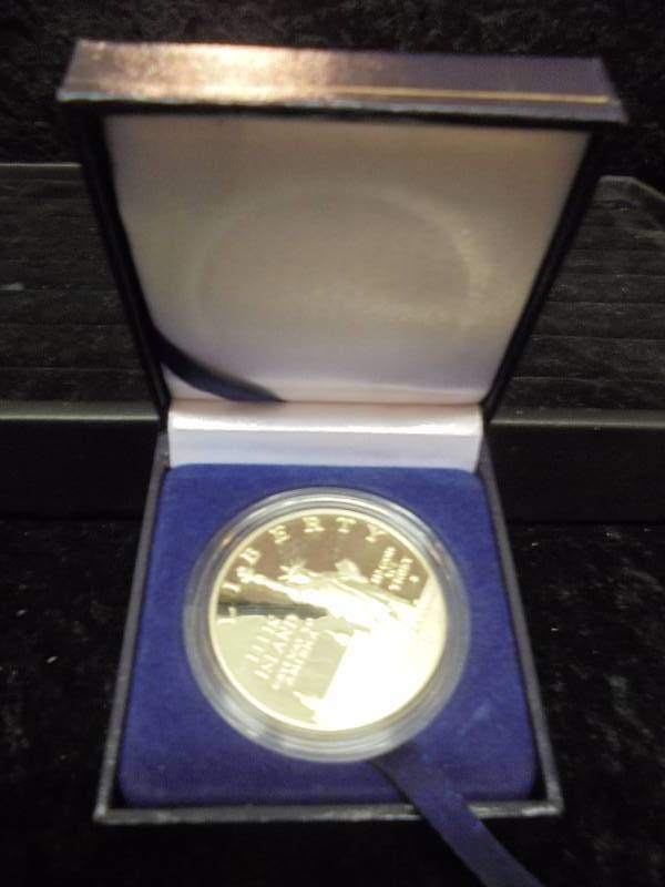 1986 Statue of Liberty Commemorative Silver Dollar