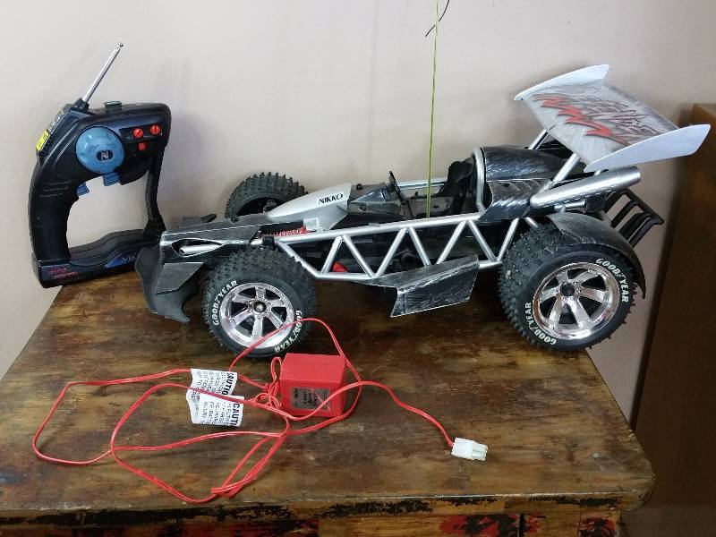 lot 22 image: Nikko RC Remote Conrolled Offroad Car