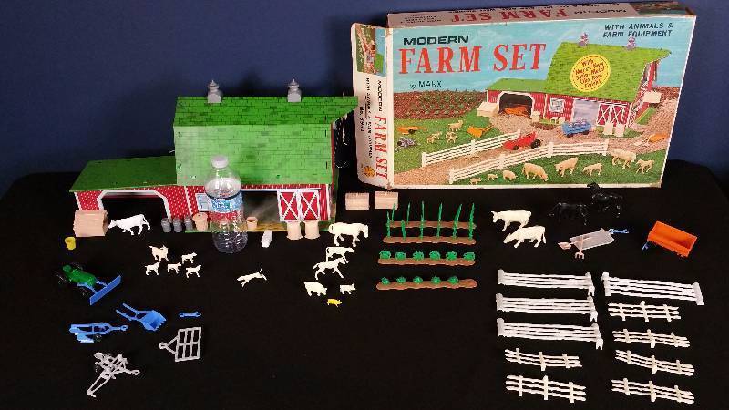 lot 11 image: 1969 Marx Lazy Days Tin Farm Set w Original Box