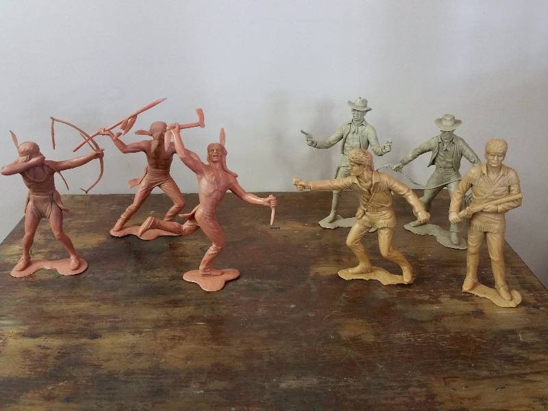 lot 48 image: 1960s Marx 5 Cowboys, Indians, Pioneers