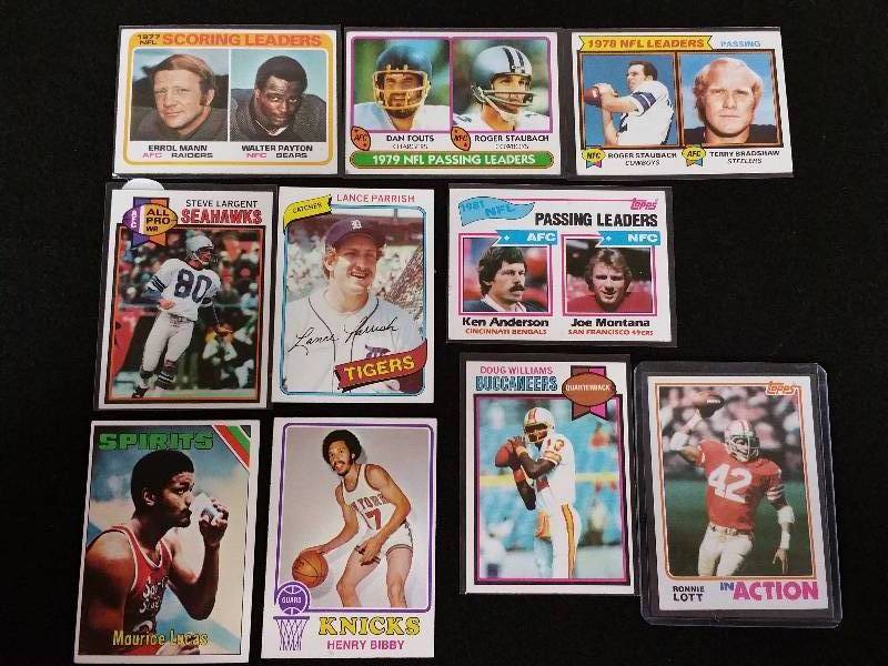 lot 69 image: Group of Older Baseball, Football, Basketball Cards