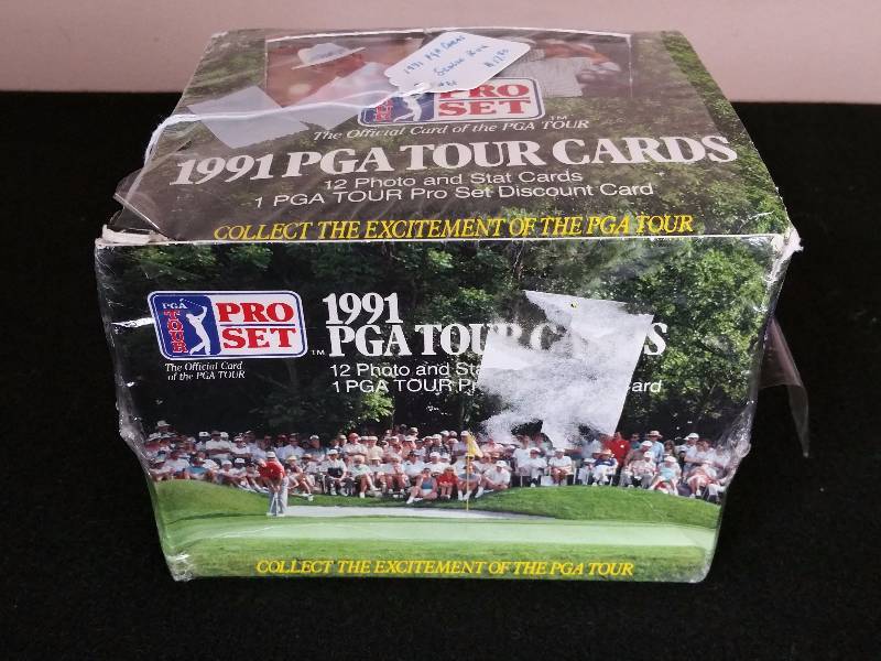 lot 80 image: Sealed 1991 PGA Golf Card  Box