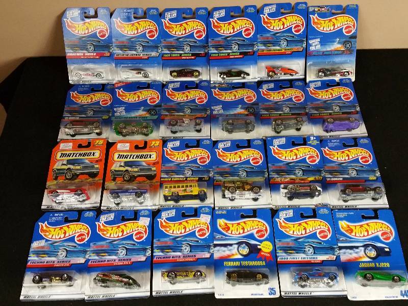 lot 91 image: 24 Unopened 1990s  2000s Hotwheels in the Original Packaging