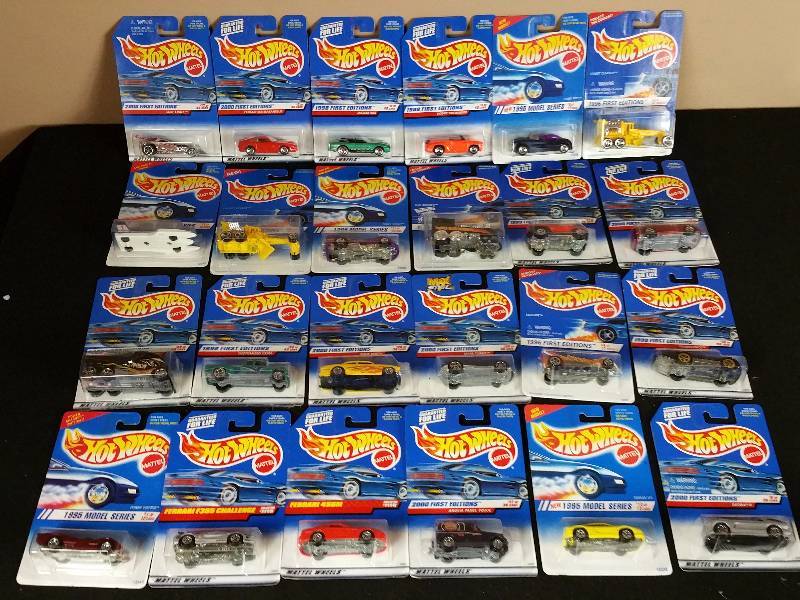 lot 95 image: 24 Unopened 1990s  2000s Hotwheels in the Original Packaging