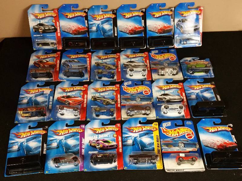 lot 98 image: 24 Unopened 1990s  2000s Hotwheels in the Original Packaging