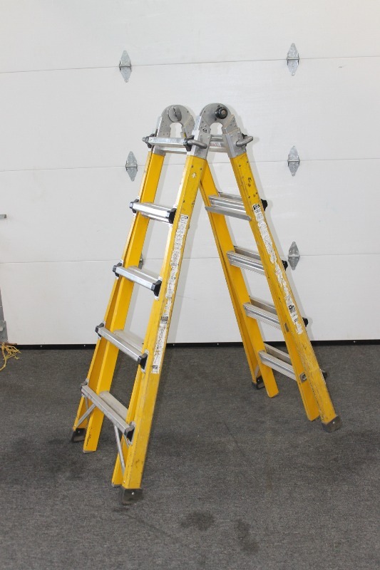 lot 2 image: Little Giant Fiberglass Ladder