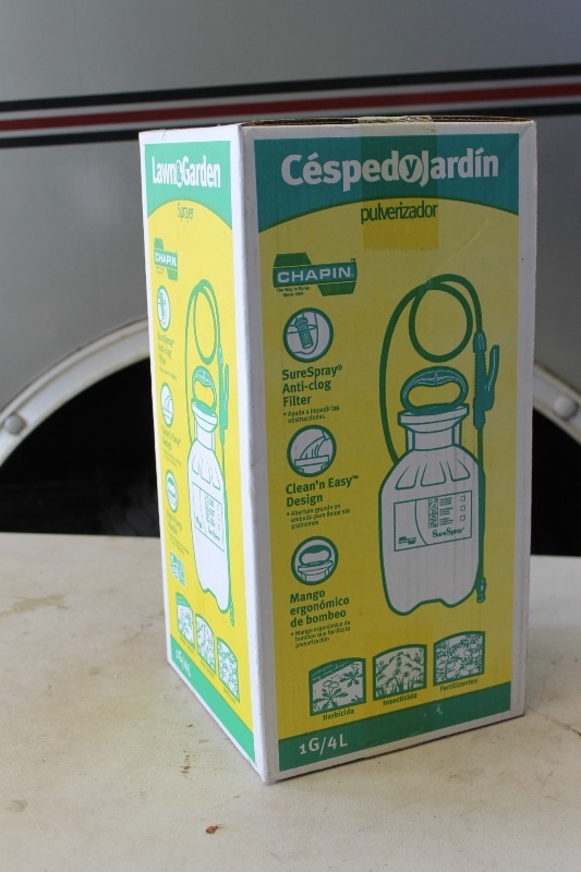lot 26 image: NEW Lawn & Garden Sprayer