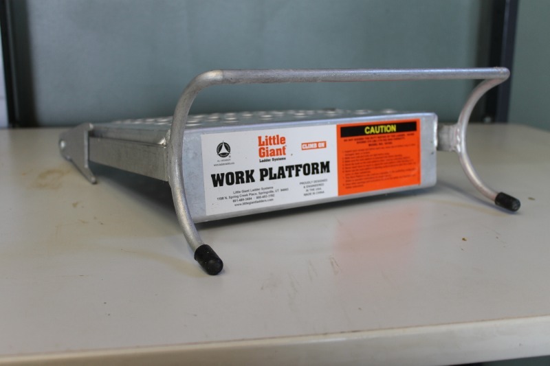 lot 32 image: Work Platform (NEW)
