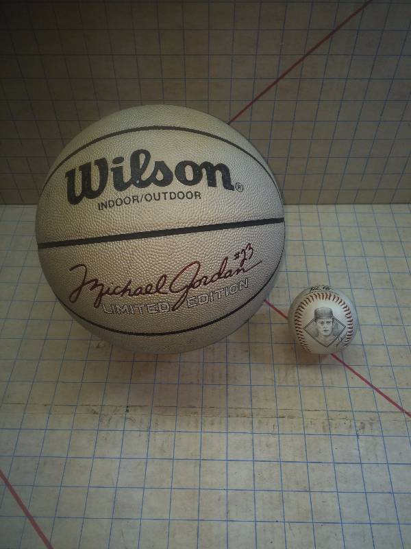 Sports balls