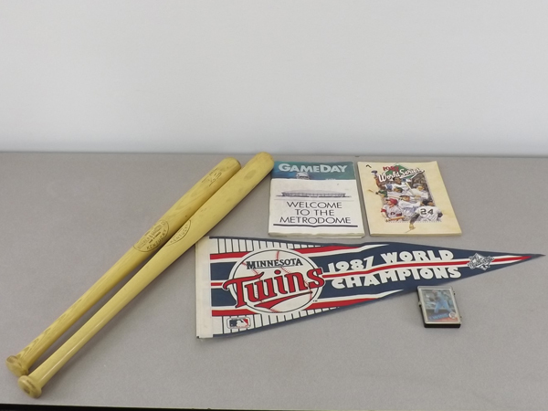Lot of Vintage TWINS Memorabilia, Kirby Puckett Rookie, Etc.