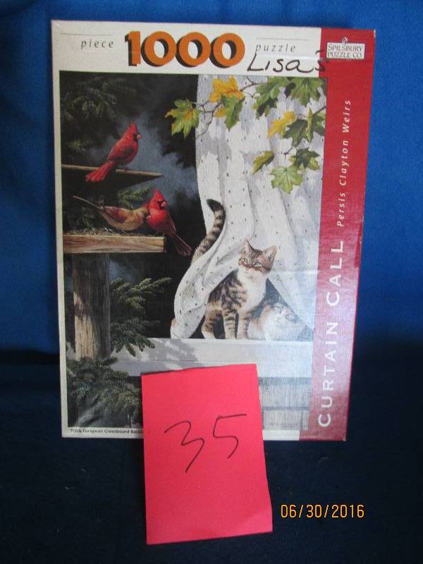 1000 piece puzzel open box...