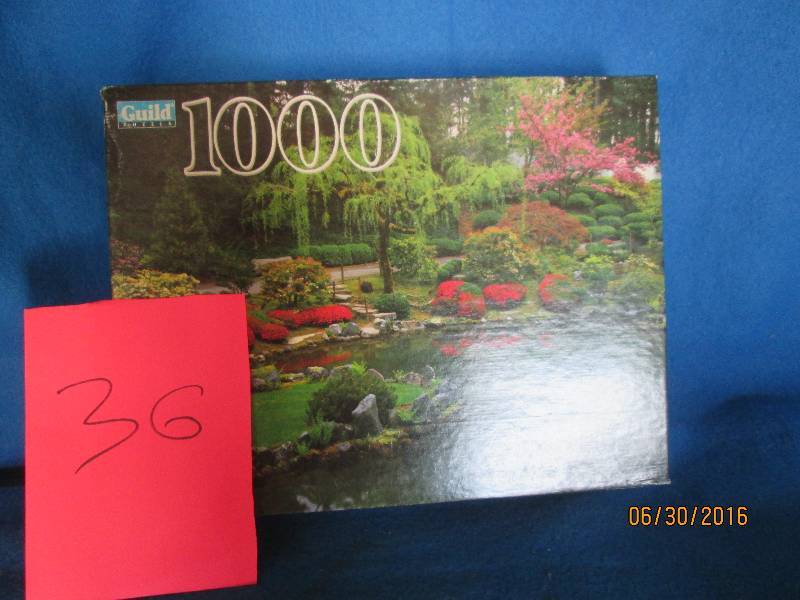 100 pice puzzel Never opened ...