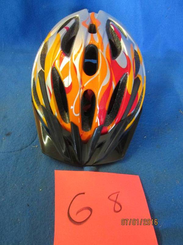 Bike helment size 48-55 cm...