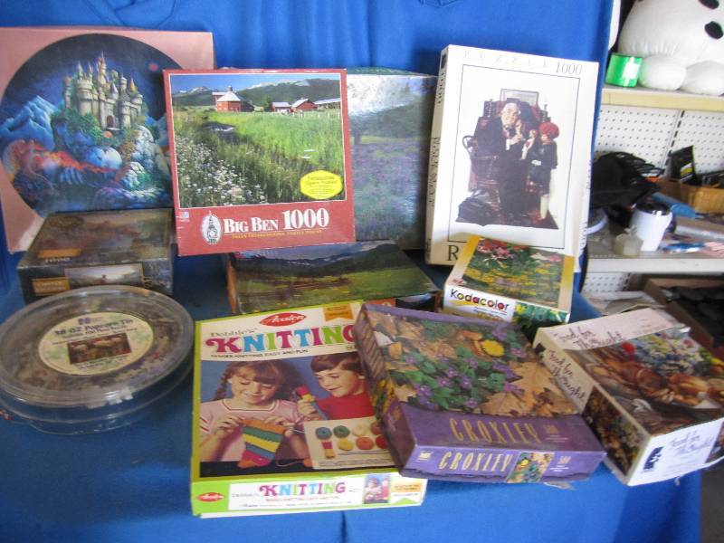 Lot of board games and puzzles...
