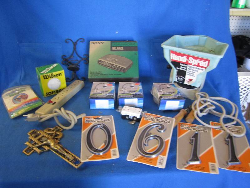 Lot of new and used household goods...