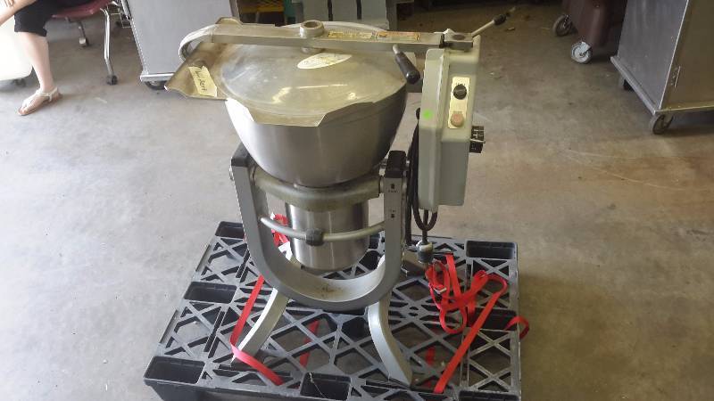 Commercial food preparing machine